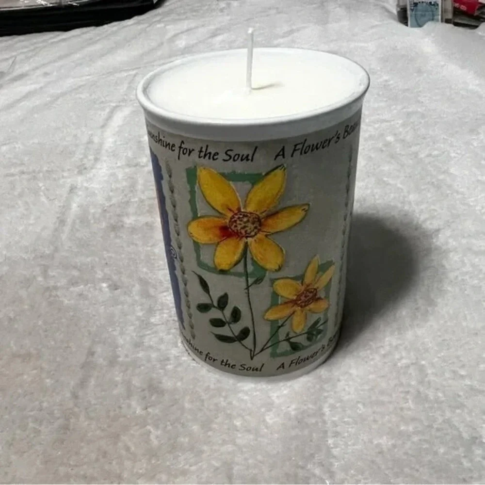 Calla Lily Scented Candle Handmade 11 oz White Ceramic Floral Coffee Mug B64